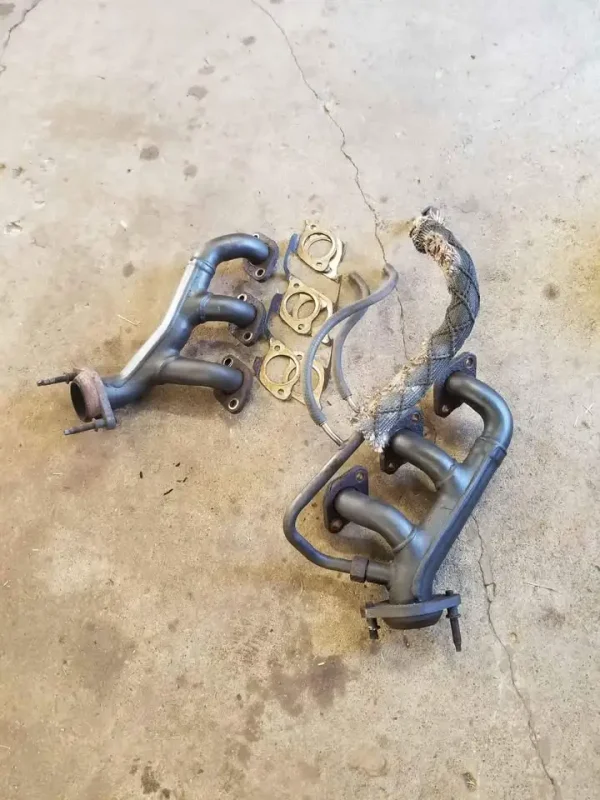 Exhaust Manifolds (Used, Pair) (Ford OEM) – 1999–2004 Mustang 3.8L